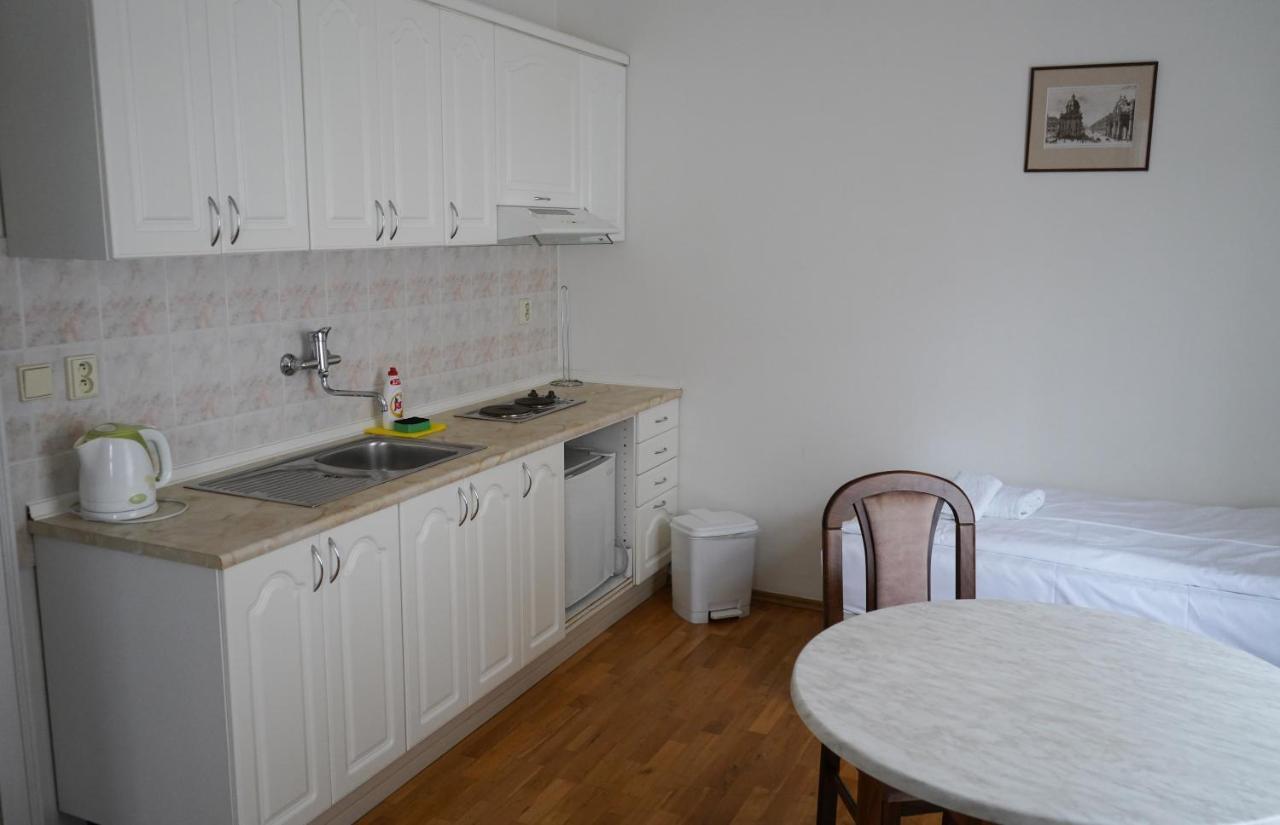 Ea Apartmany Mozart Karlsbad Exteriör bild